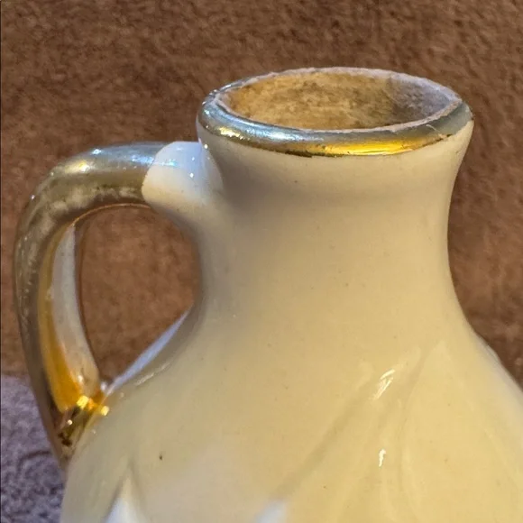 Old Collectable Clay Cream Colored Jug Vase - Picture 11 of 12